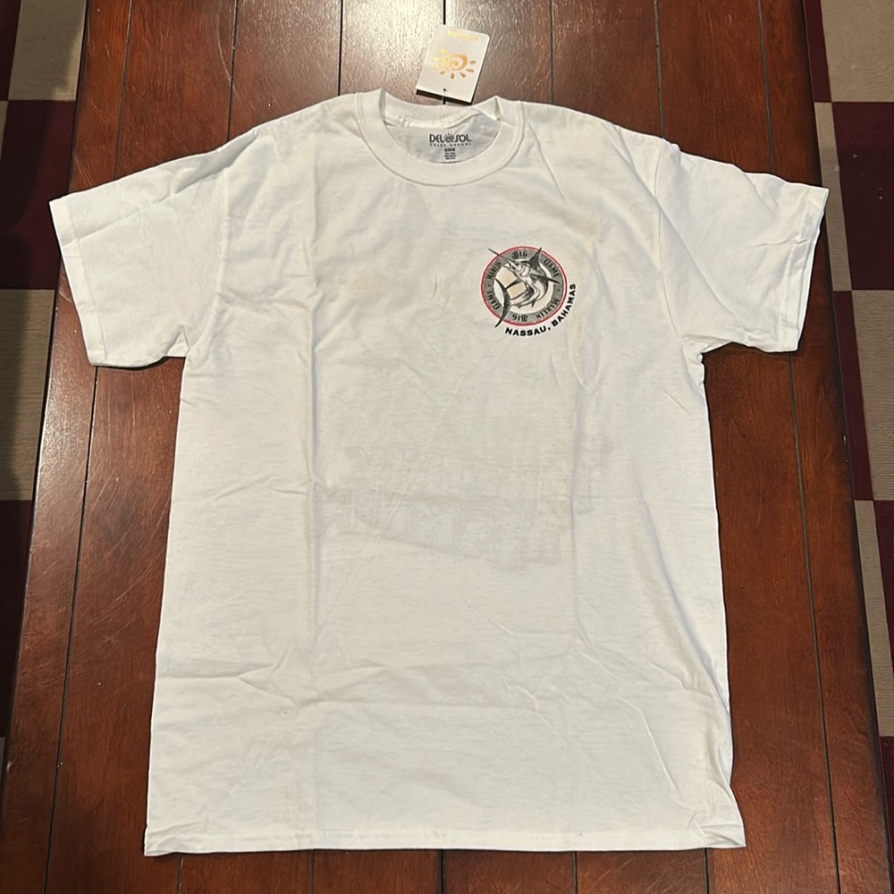 NWT Del Sol Color Changing Nassau, Bahamas White Tee The Mighty Marlin Men’s Med